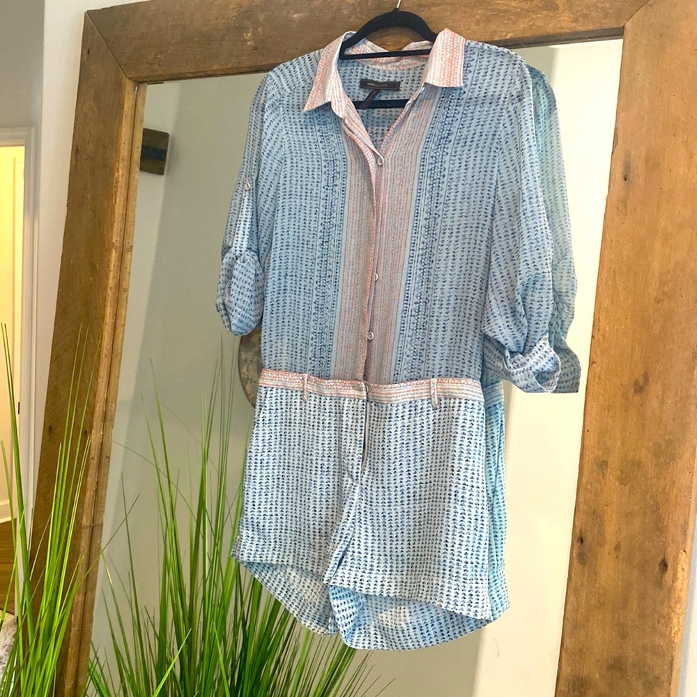 Adorable BCBG lightweight summer romper with sleeves that can be buttoned up